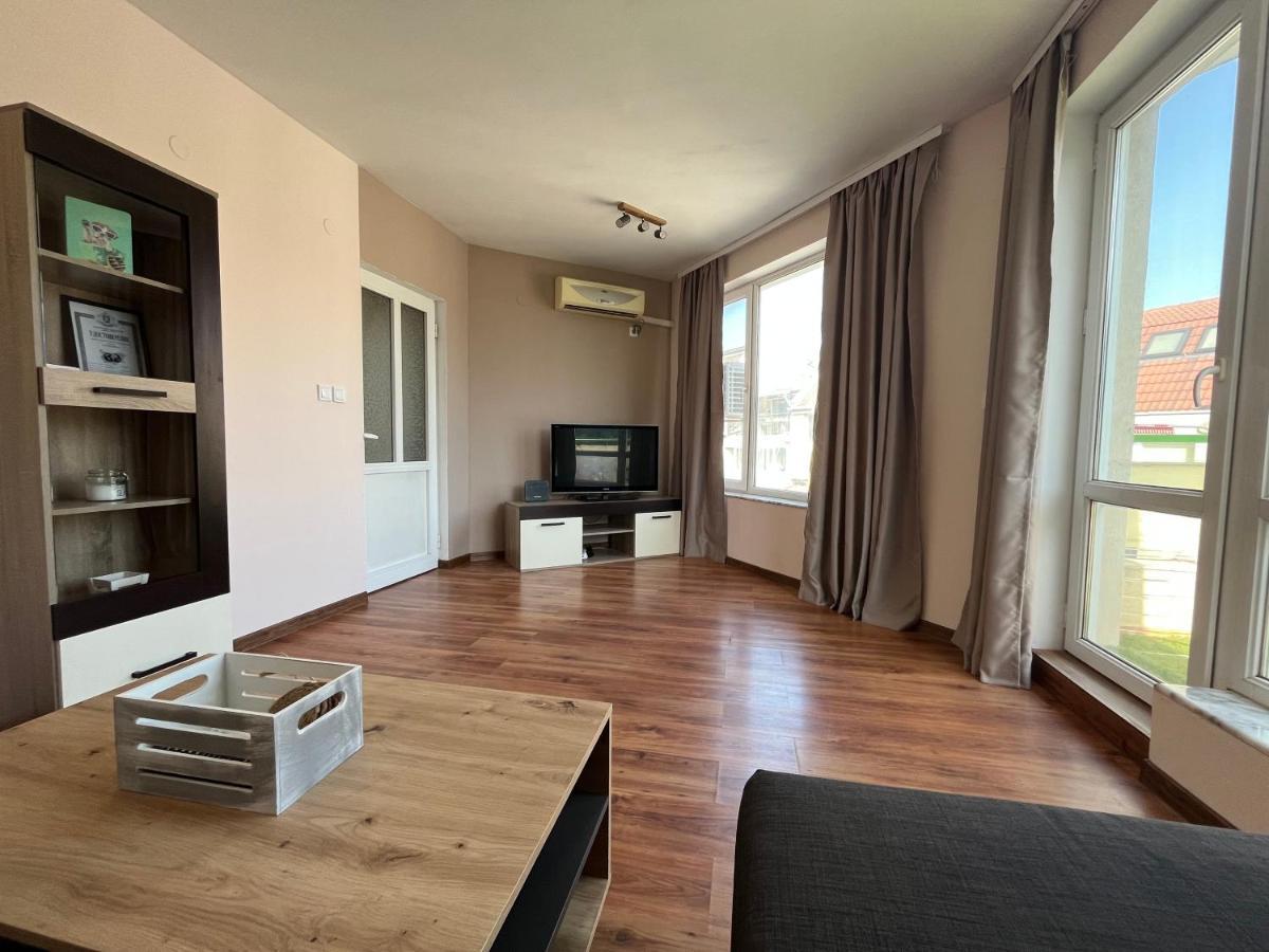 Apartment Happy Holiday 2 Burgas City Exterior foto